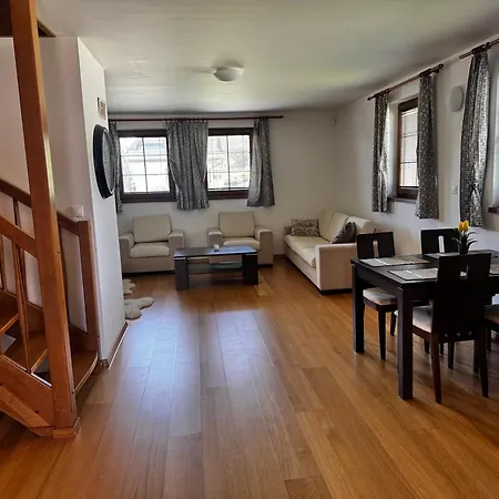 度假居 Dovolenkovy Dom Tatravill