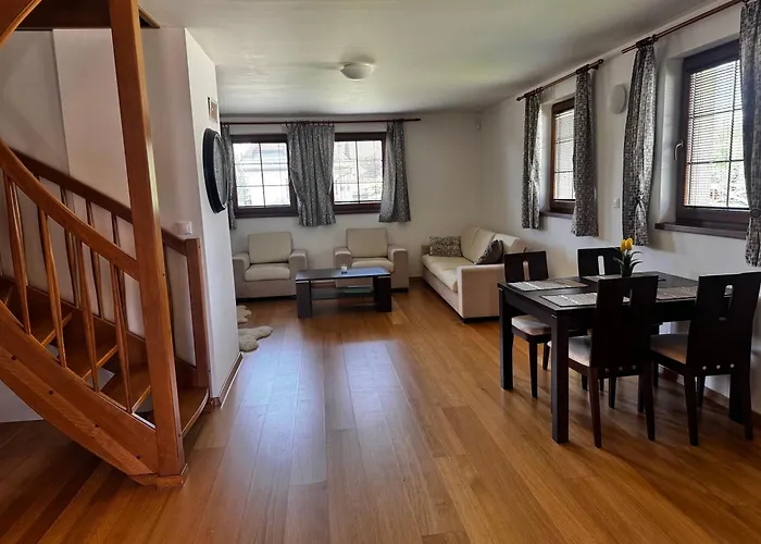 펜션 Dovolenkovy Dom Tatravill